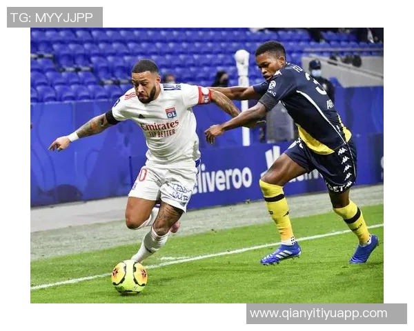 罗马队史第二次欧联杯主场首战失利回顾与88至89赛季的对比分析 罗马队史第二次欧联杯主场首战失利回顾与88至89赛季的对比分析