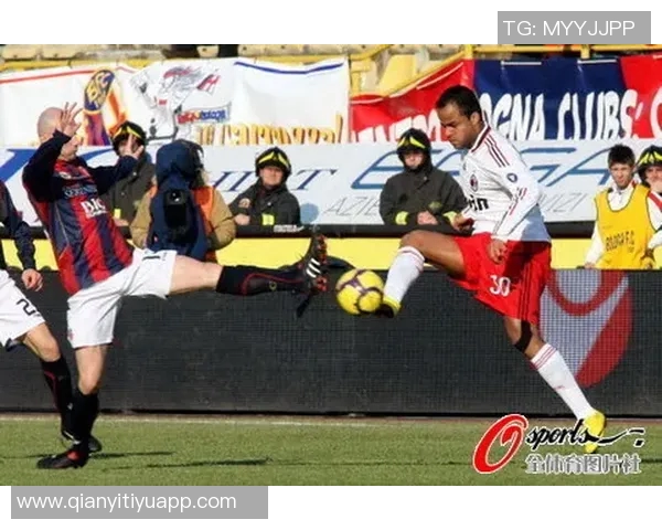 安布罗西尼称若在米兰冬窗必签41岁蒂亚戈席尔瓦重返球队