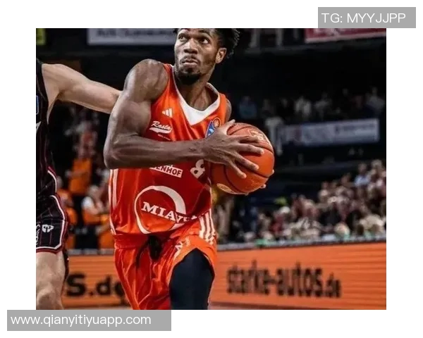 浙江男篮迎新外援布兰登兰道夫助力德甲得分王之路